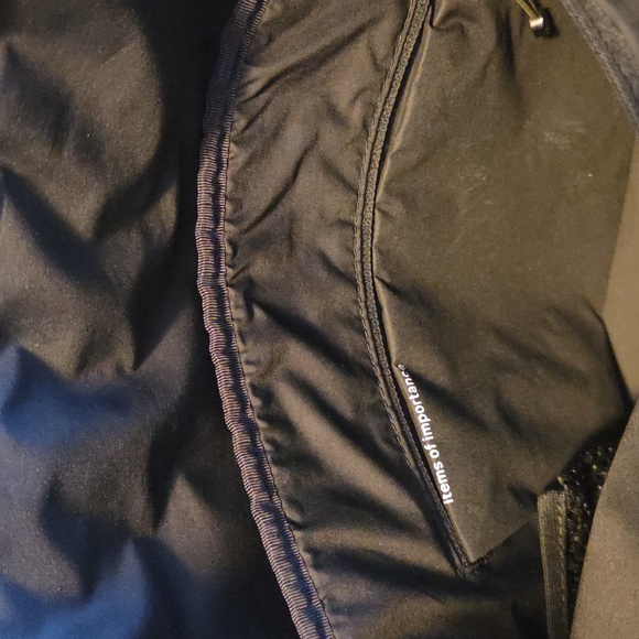 Lululemon Athletica ALL SET 13L Convertible Backpack - Picture 4 of 8